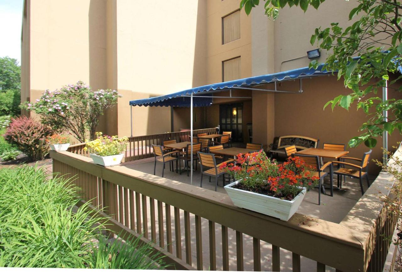 Hampton Inn Portland-Airport South Portland Exterior foto